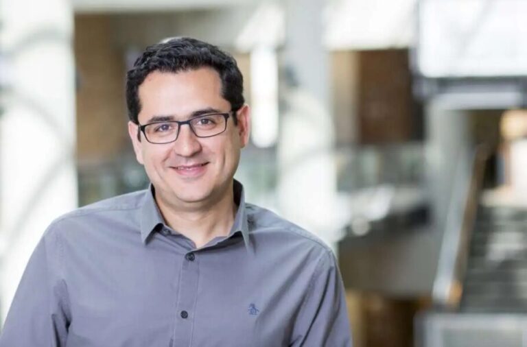 انتصاب یک ایرانی به عنوان مدیرعامل شرکت هوش مصنوعی هم‌بنیان‌گذار مایکروسافت