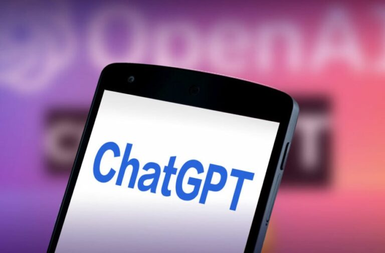 کاهش تعداد کاربران ChatGPT برای اولین‌بار از زمان عرضه عمومی